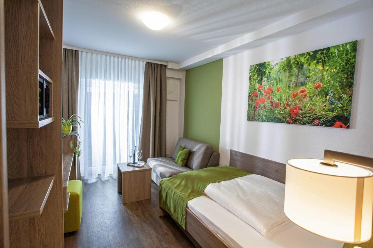 Отель Wein & Bett Weihbrecht Бретцфельд Экстерьер фото